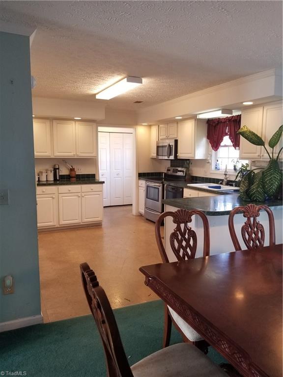 6817 Dresden Road High Point, NC 27263 - Photo 7 of 15 Gallery Image 7