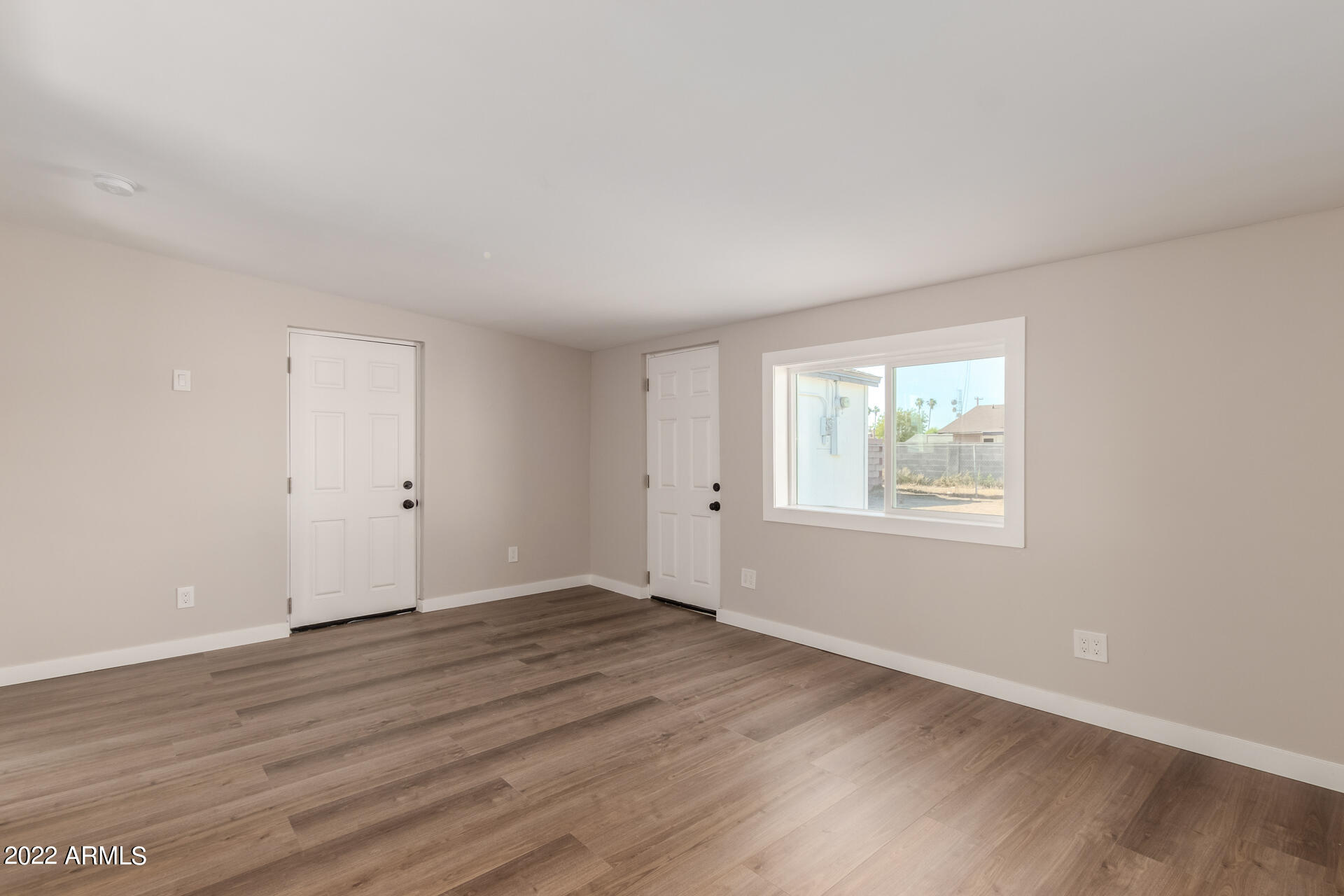 2006 West Monte Vista Road Phoenix, AZ 85009 - Photo 5 of 18 06-Monte Vista