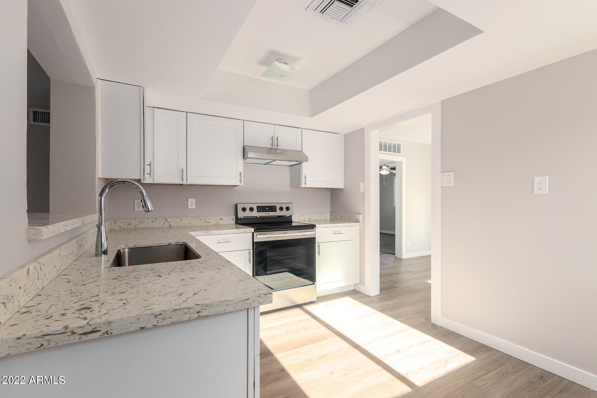 2006 West Monte Vista Road Phoenix, AZ 85009 - Photo 10 of 18 11-Monte Vista