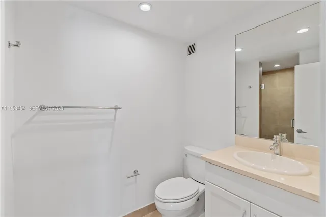 $1,195,000 | 2451 Brickell Avenue, Unit 14D, Miami, FL 33129