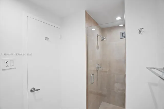 $1,195,000 | 2451 Brickell Avenue, Unit 14D, Miami, FL 33129