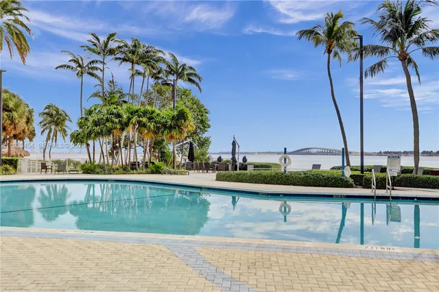 $1,195,000 | 2451 Brickell Avenue, Unit 14D, Miami, FL 33129