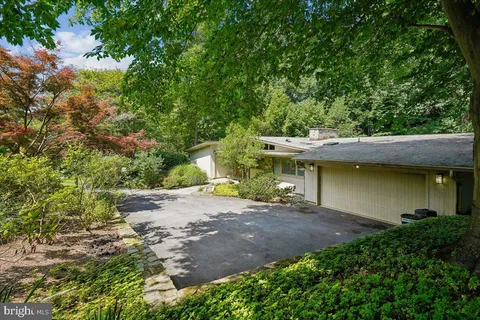 $1,300,000 | 9009 Charred Oak Drive, Bethesda, MD 20817