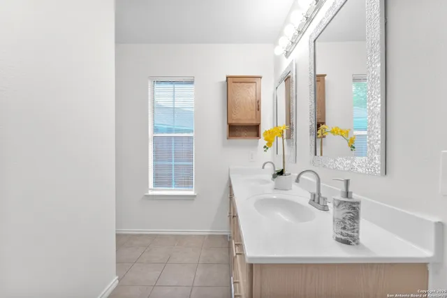 $287,000 | 15515 Spring Summit, San Antonio, TX 78247