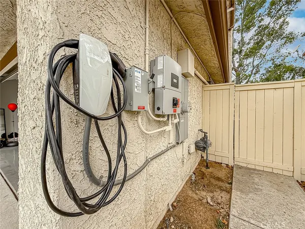 $1,165,000 | 1079 Powderhorn Court, Oak Park, CA 91377