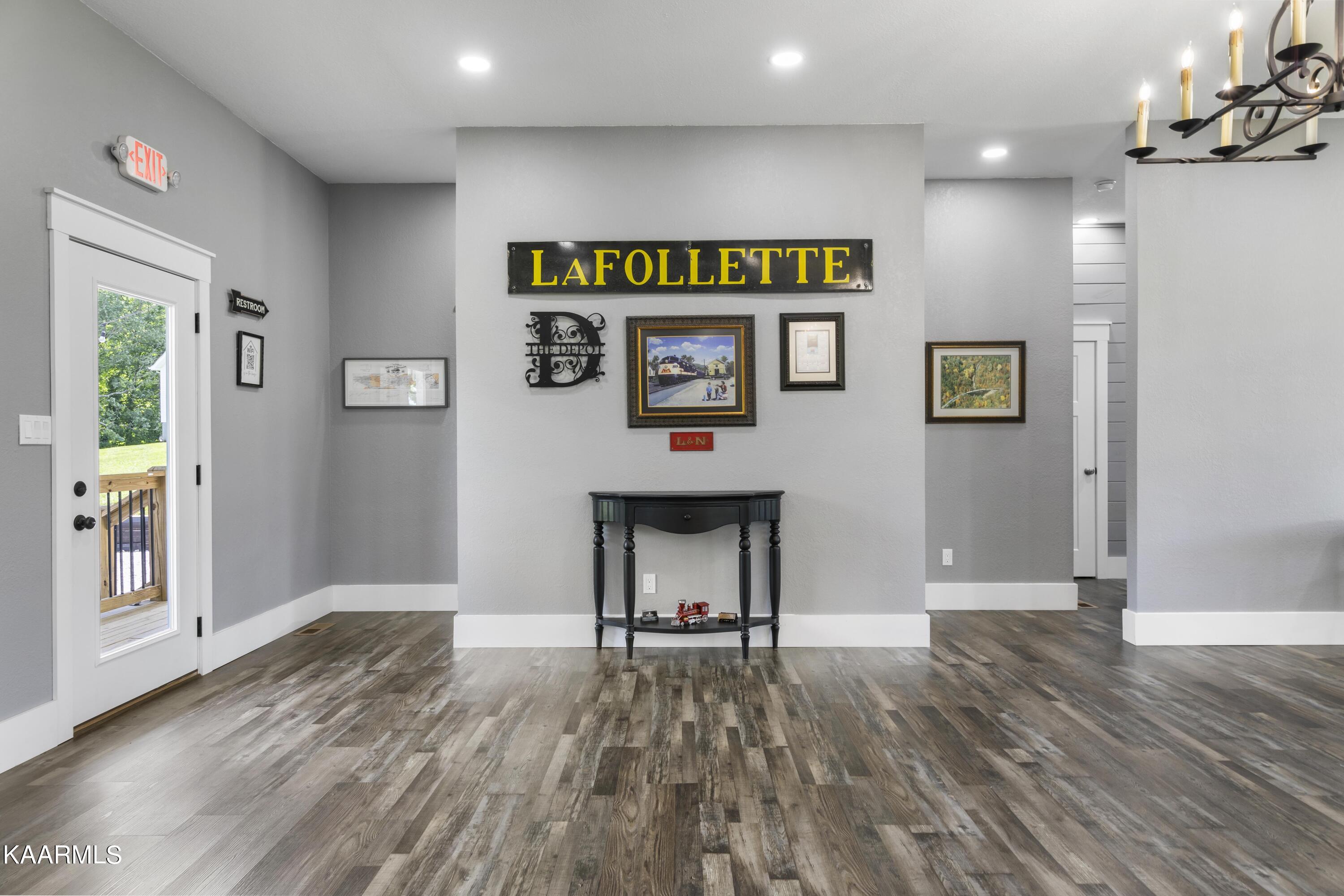 129 Coolidge Road La Follette, TN 37766 - Photo 9 of 25 030A4687