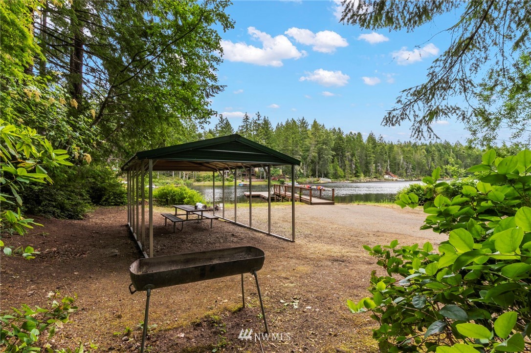 260 Northeast Raintree Lane Tahuya, WA 98588 - Photo 28 of 35 Gallery Image 28