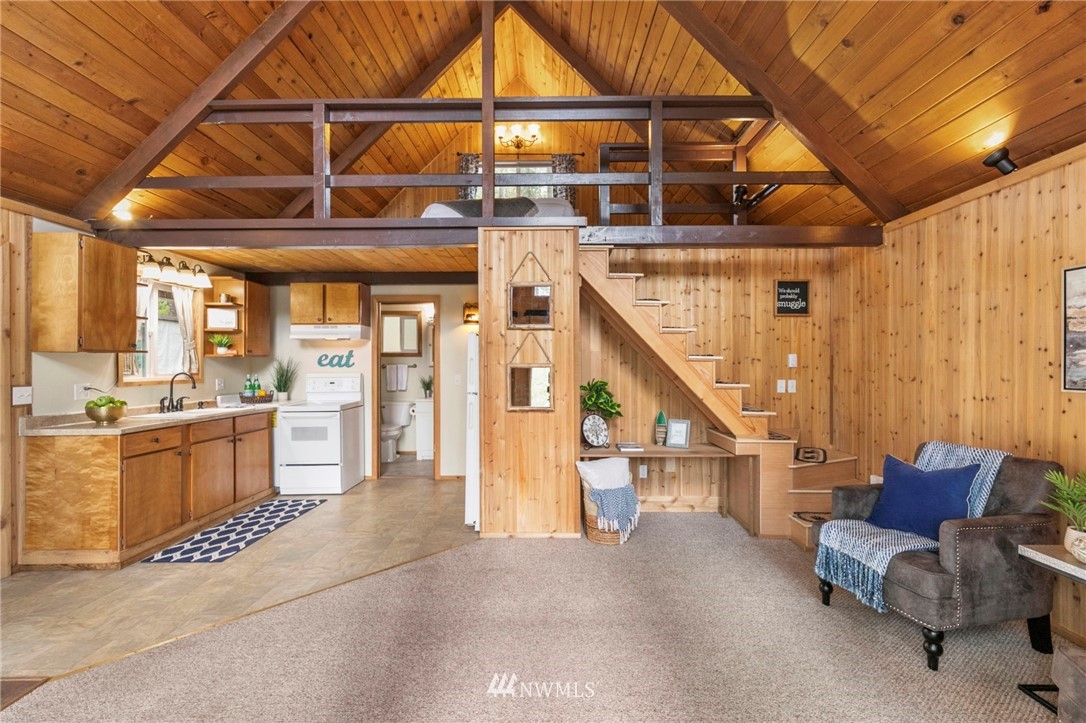260 Northeast Raintree Lane Tahuya, WA 98588 - Photo 9 of 35 Gallery Image 9