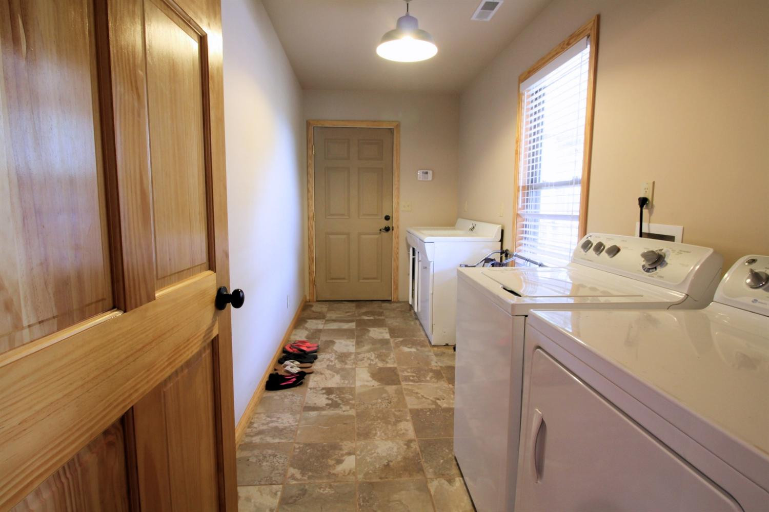 1069 Sally Branch Road London, KY 40741 - Photo 47 of 55 Photo 47