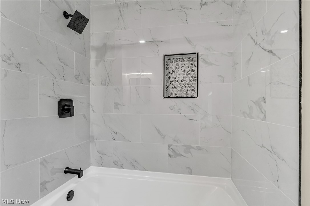 4182 Silsby Road Cleveland, OH 44118 - Photo 37 of 45