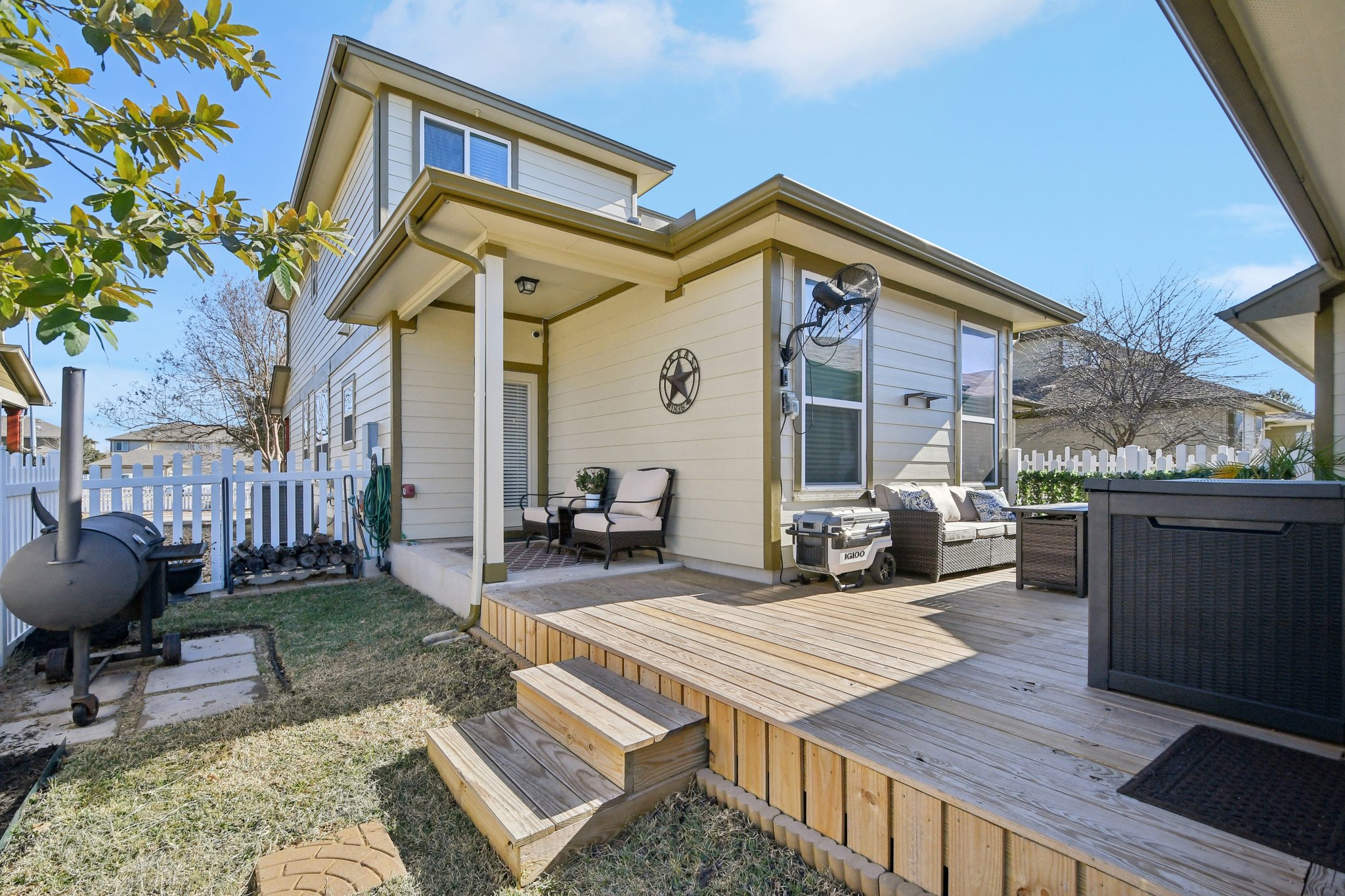 616 Lookout Tree Lane Round Rock, TX 78664 - Photo 28 of 39 Rear view of house featuring an outdoor hangout area and a wooden deck
