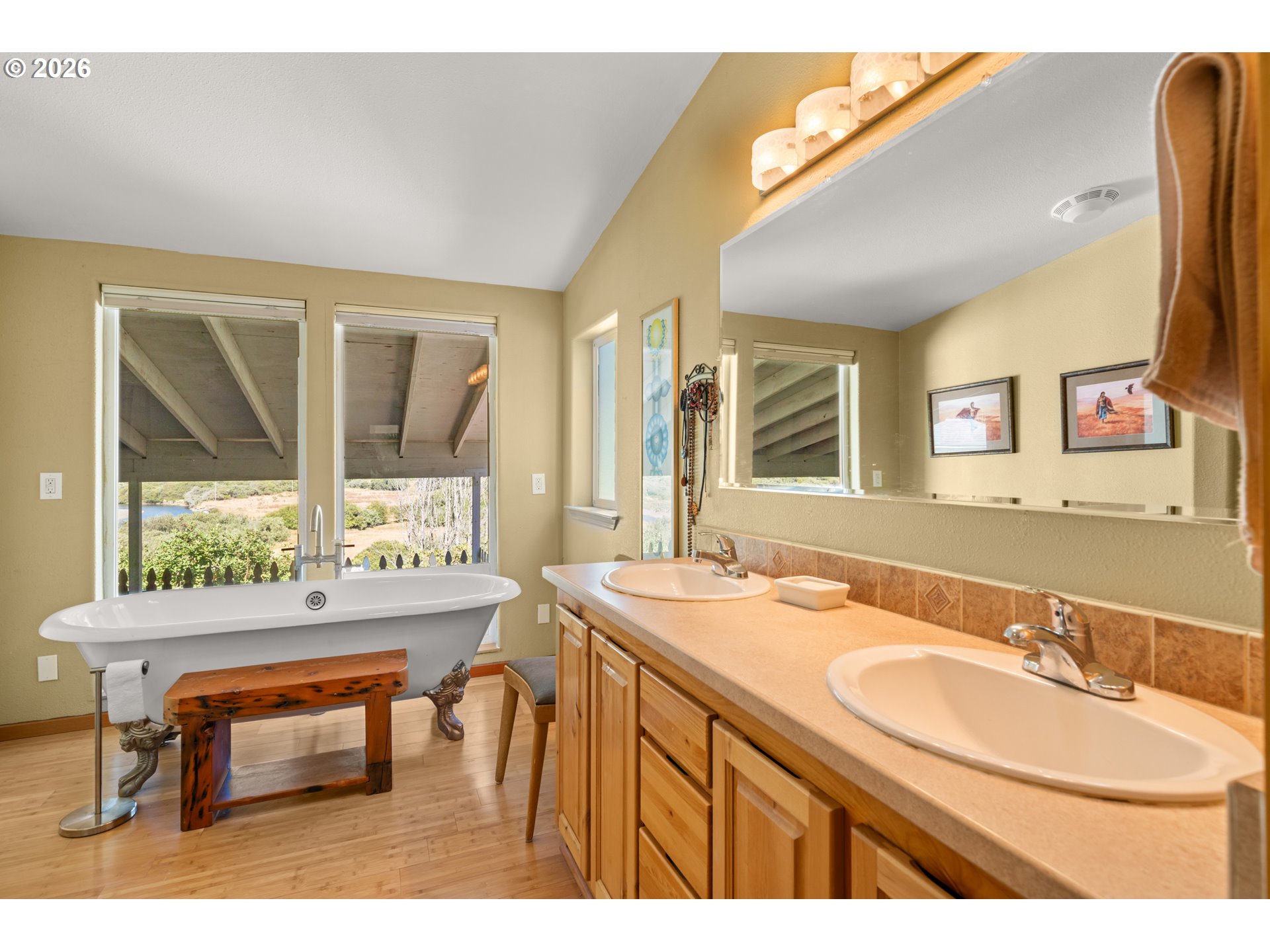 24195 Carpenterville Road Brookings, OR 97415 - Photo 9 of 48 Gallery Image 9