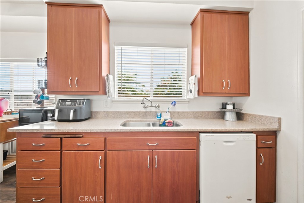 14602 Lorca Road La Mirada, CA 90638 - Photo 13 of 44