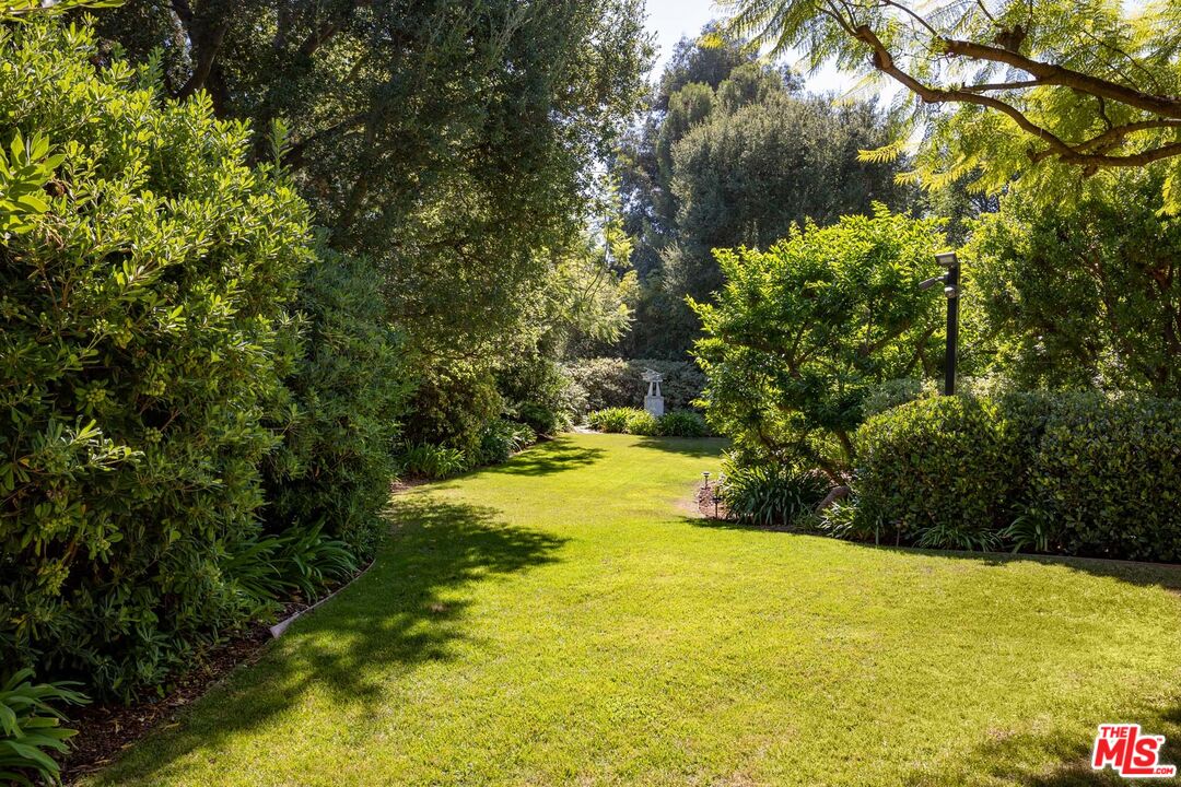 531 Barnaby Road Los Angeles, CA 90077 - Photo 24 of 28