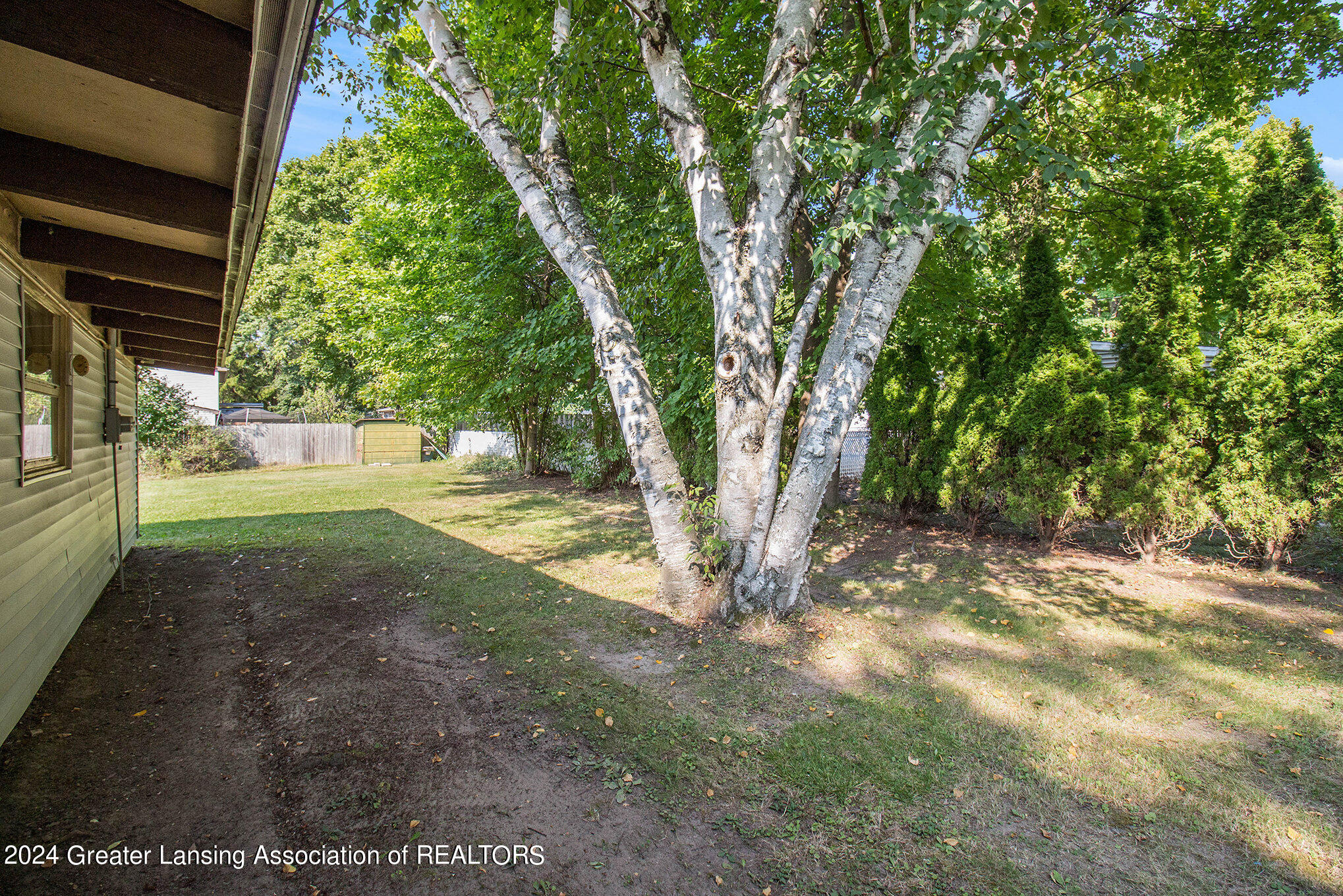5670 Buckingham Road Haslett, MI 48840 - Photo 25 of 26 025_img_5785