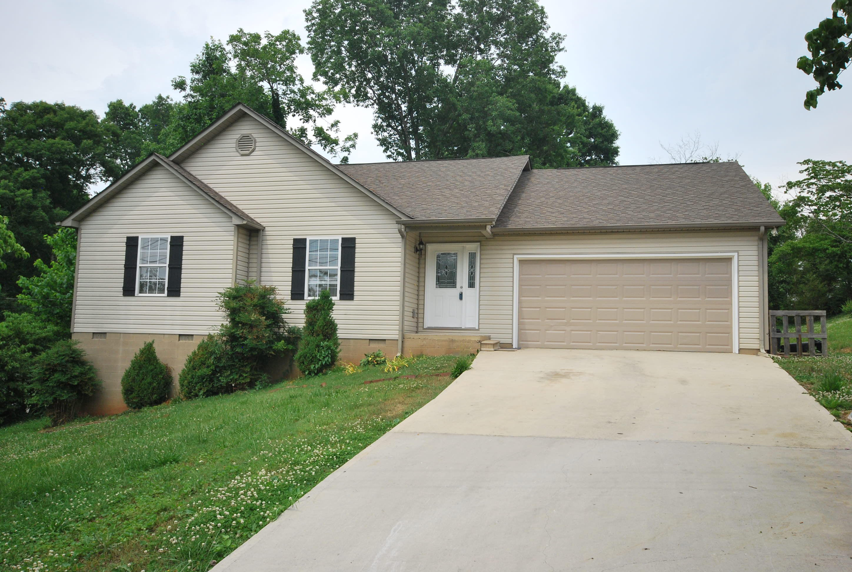 4413 Royalview Road Knoxville, TN 37921 - Photo 1 of 11 01