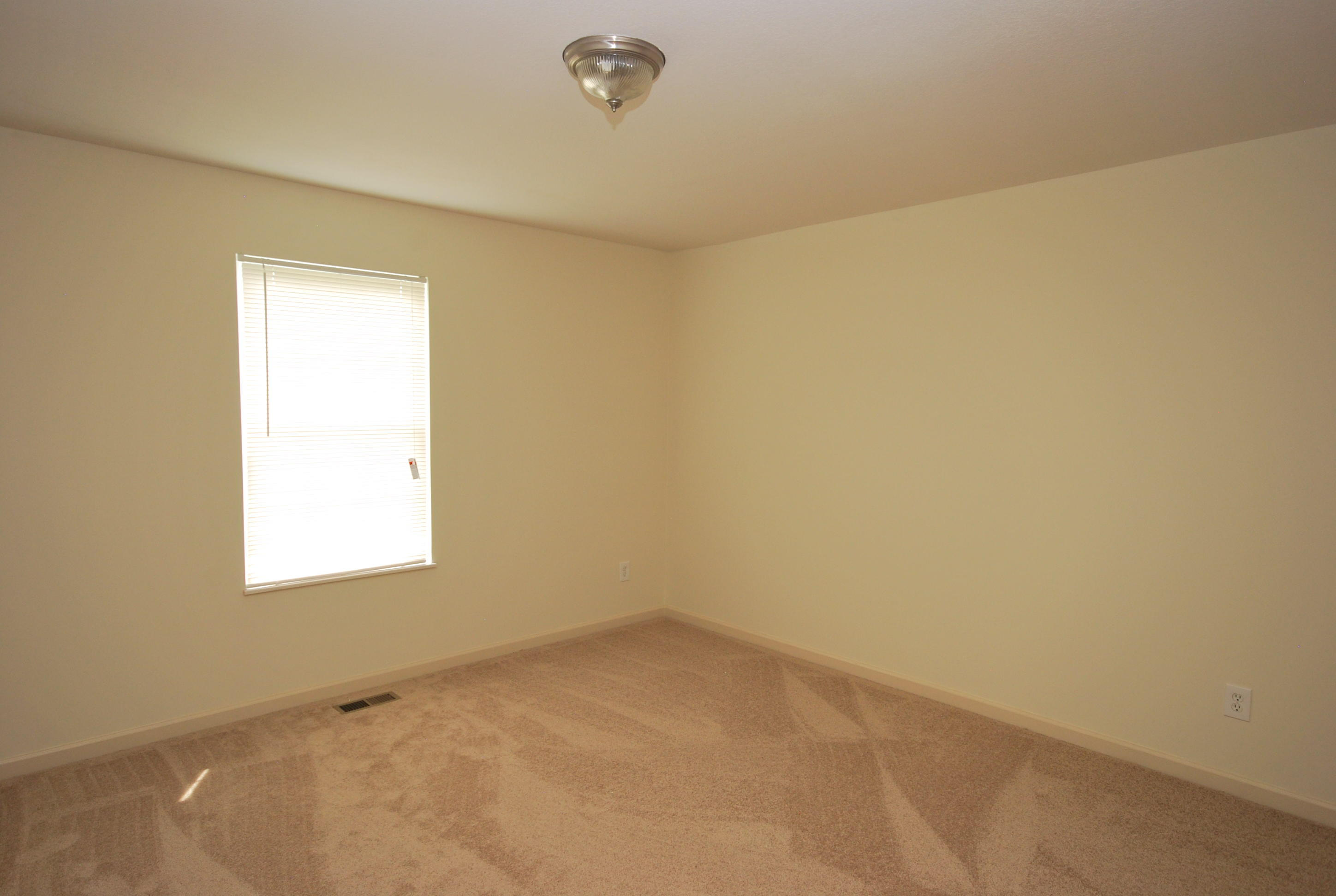 4413 Royalview Road Knoxville, TN 37921 - Photo 7 of 11 07