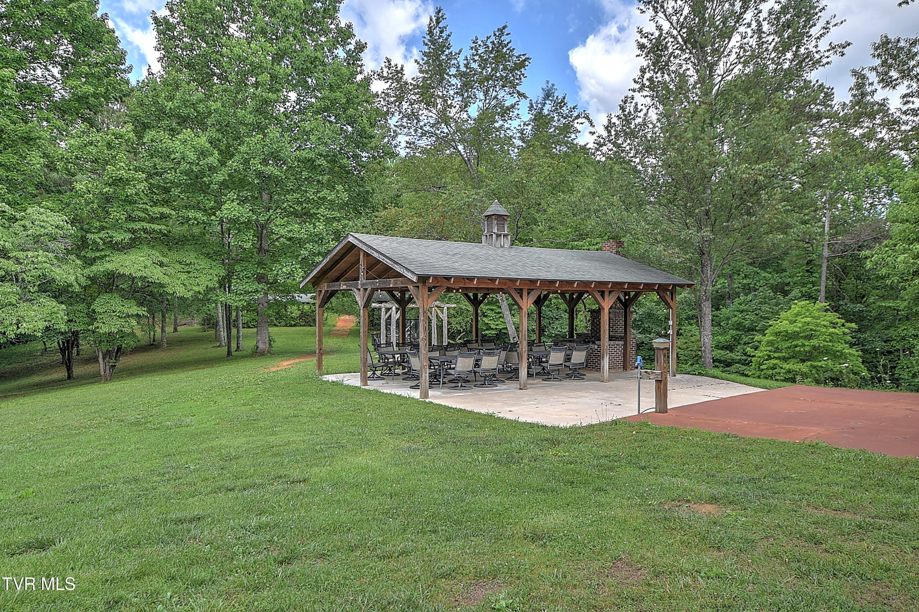 1374 West Allens Bridge Road Greeneville, TN 37743 - Photo 60 of 96 1374 W Allens Bridge EH-60