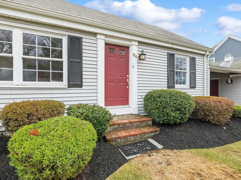 84 Curtis Street Reading, MA 01867 - Photo 2 of 34