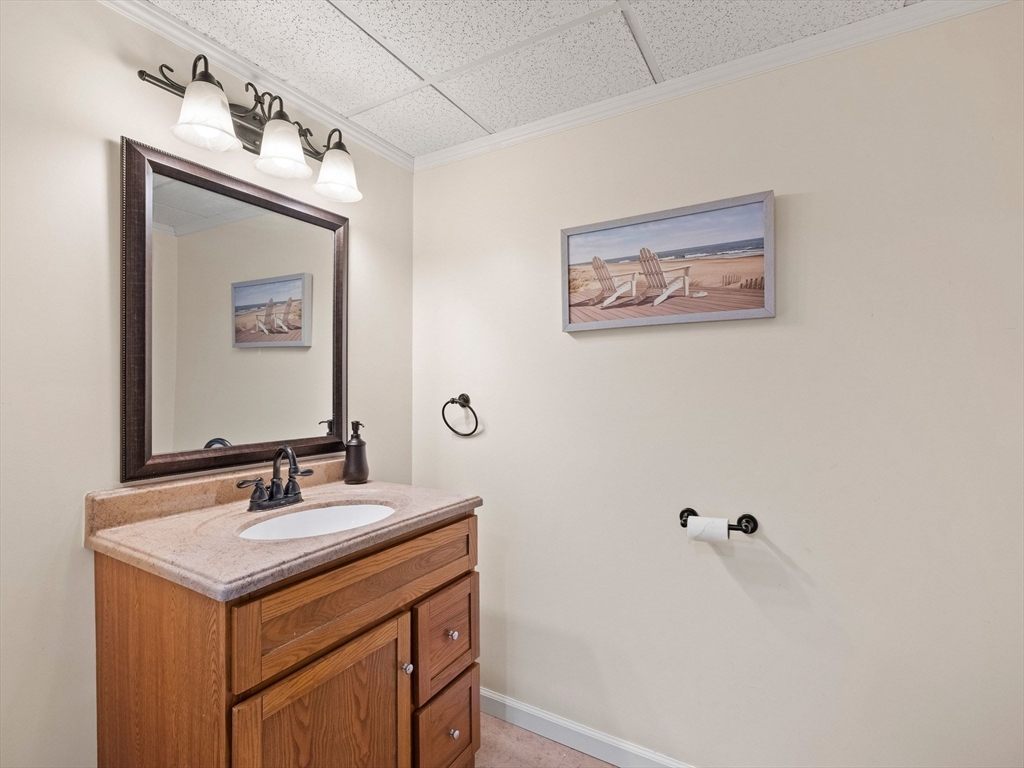 84 Curtis Street Reading, MA 01867 - Photo 27 of 34