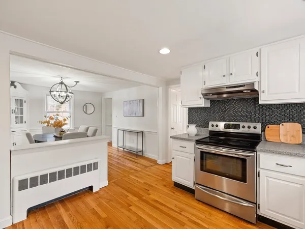 $1,025,000 | 84 Curtis Street, Reading, MA 01867