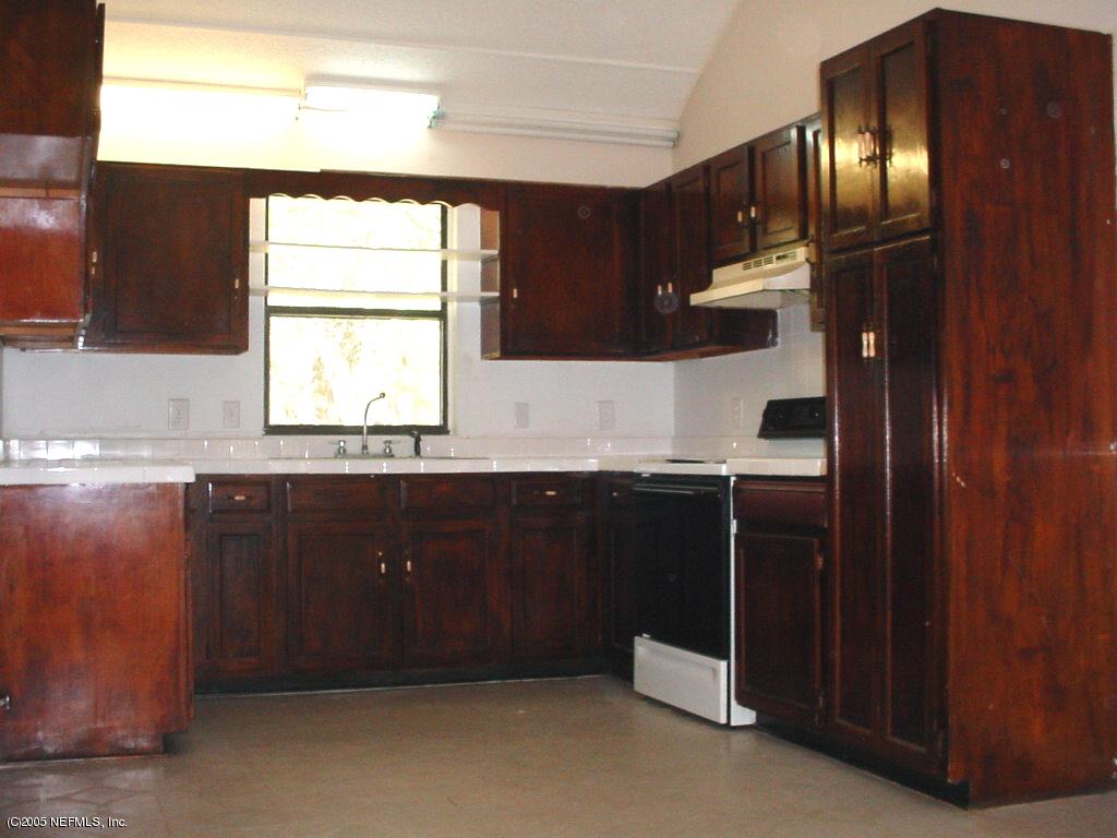 2099 Cornell Road Middleburg, FL 32068 - Photo 3 of 10 Kitchen