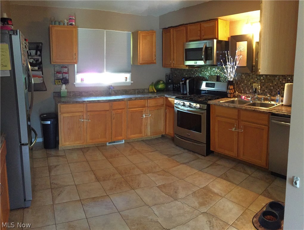 5955 Wynnbrook Road Southwest Canton, OH 44706 - Photo 18 of 26 Panoramic view of kitchen large enough for small table or island