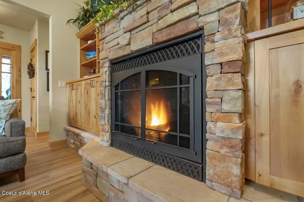 $659,000 | 74 Bellflower Court, Blanchard, ID 83804