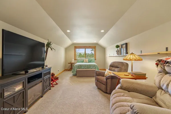 $659,000 | 74 Bellflower Court, Blanchard, ID 83804