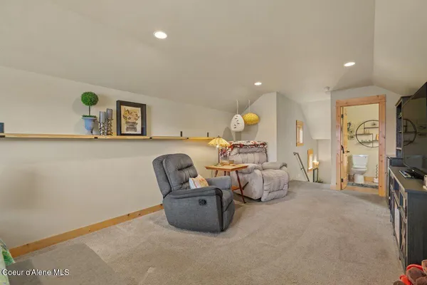 $659,000 | 74 Bellflower Court, Blanchard, ID 83804