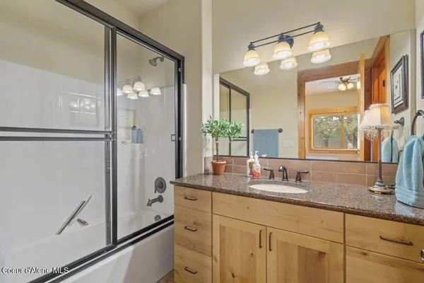 $659,000 | 74 Bellflower Court, Blanchard, ID 83804