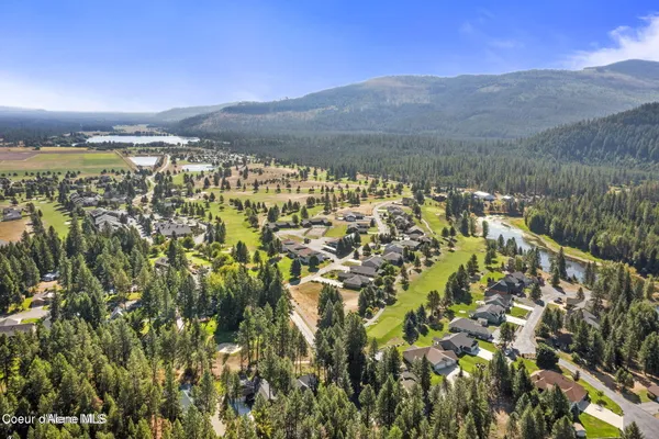 $659,000 | 74 Bellflower Court, Blanchard, ID 83804