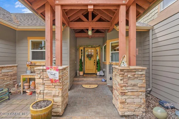 $659,000 | 74 Bellflower Court, Blanchard, ID 83804