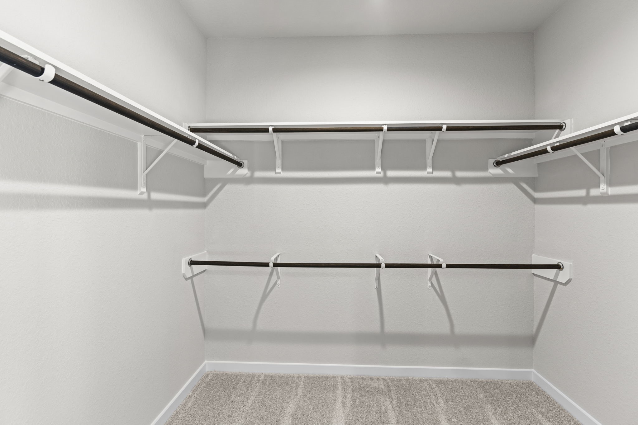 3102 Boulder Ridge Drive Rosenberg, TX 77471 - Photo 34 of 47 a view of walk in closet