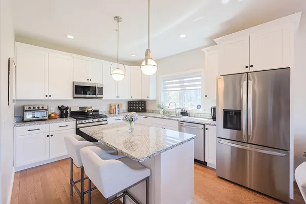 $689,900 | 7 Palmetto Drive, Unit 7, Bellingham, MA 02019