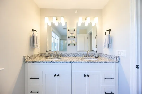 $689,900 | 7 Palmetto Drive, Unit 7, Bellingham, MA 02019