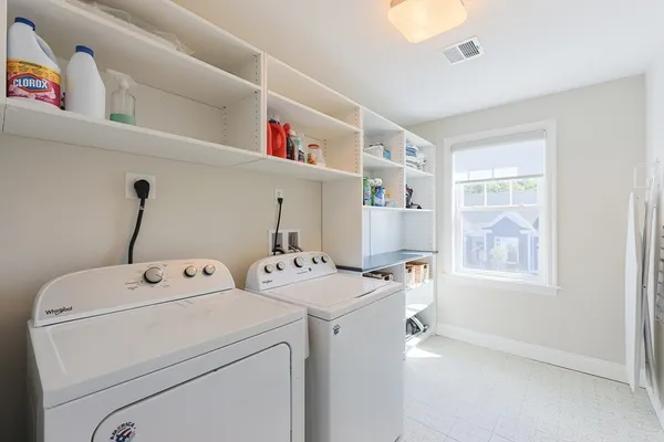 $689,900 | 7 Palmetto Drive, Unit 7, Bellingham, MA 02019