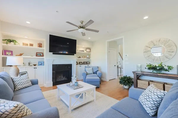 $689,900 | 7 Palmetto Drive, Unit 7, Bellingham, MA 02019