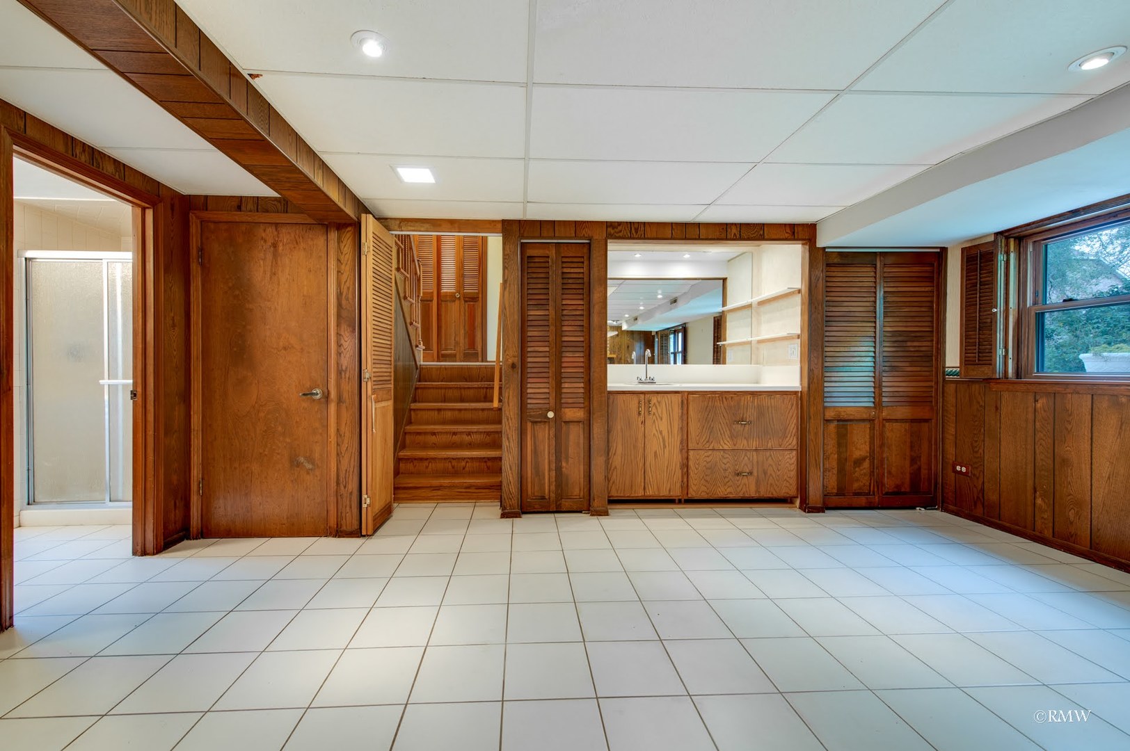 1906 McAdam Road Darien, IL 60561 - Photo 24 of 32 a view of an empty room with a window
