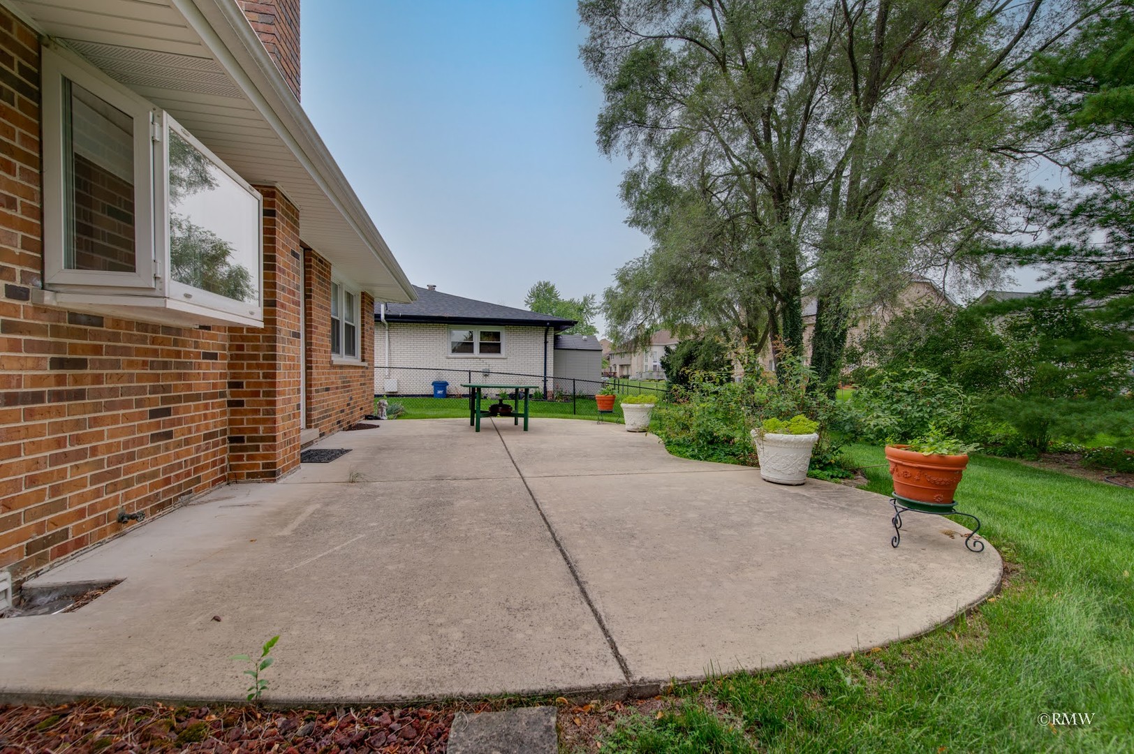 1906 McAdam Road Darien, IL 60561 - Photo 31 of 32 a house with outdoor space