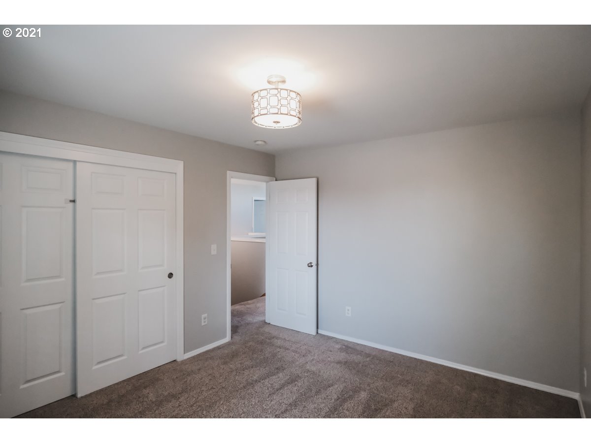 4569 Woods Road Northeast Albany, OR 97321 - Photo 16 of 32 Gallery Image 16