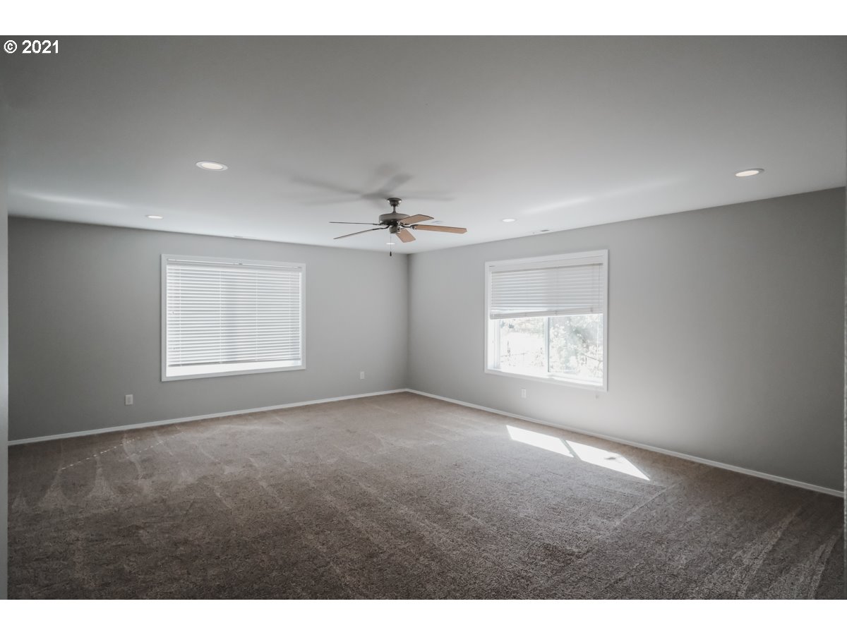 4569 Woods Road Northeast Albany, OR 97321 - Photo 29 of 32 Gallery Image 29