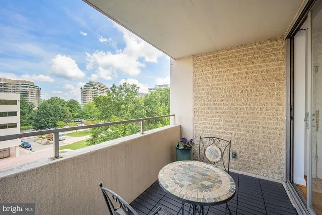 $430,000 | 5500 Friendship Boulevard, Unit 1422N, Chevy Chase, MD 20815