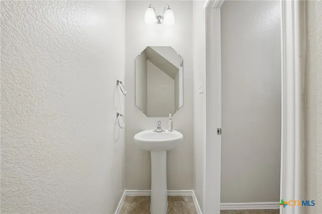 $295,000 | 6301 Dorothy Muree Drive, Temple, TX 76502