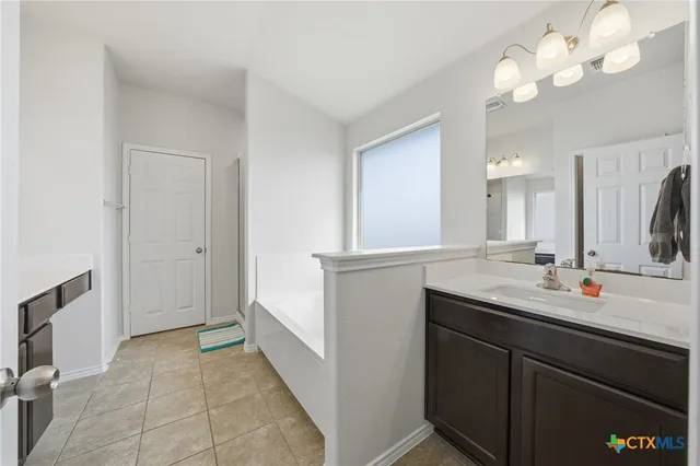 $295,000 | 6301 Dorothy Muree Drive, Temple, TX 76502