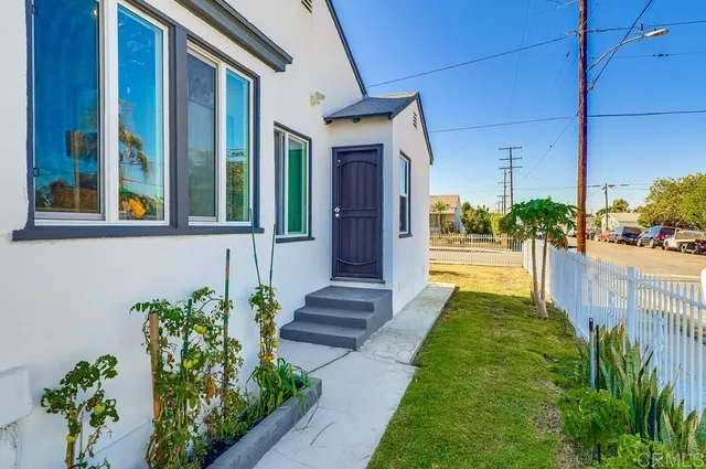 $629,500 | 900 West Brazil Street, Compton, CA 90220