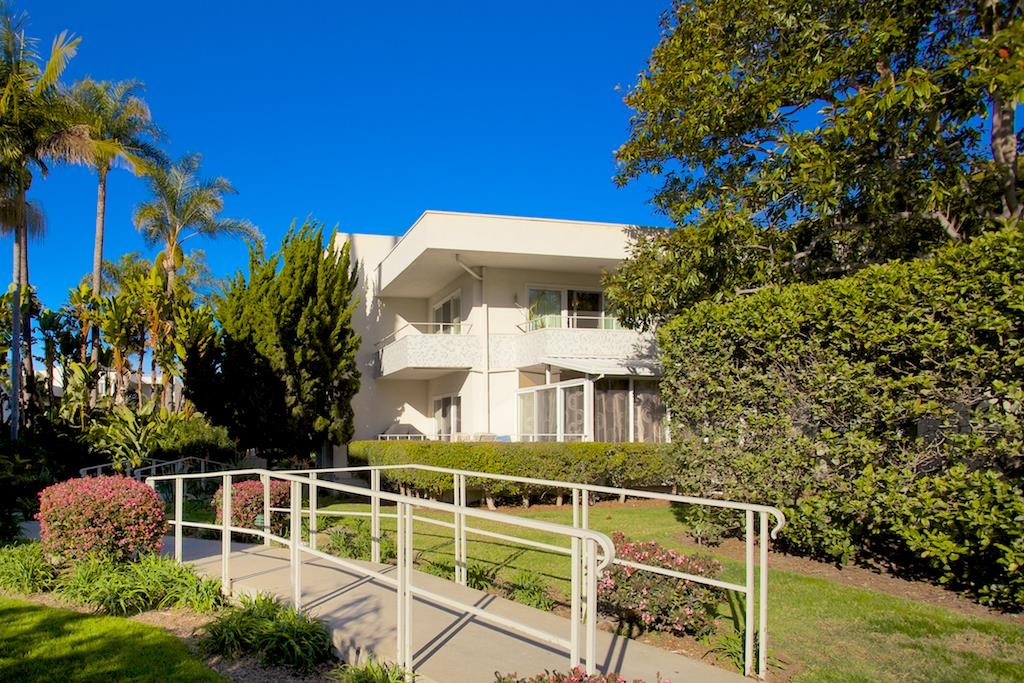 2352 Torrey Pines Road, Unit 2 La Jolla, CA 92037 - Photo 15 of 19 Gallery Image 15