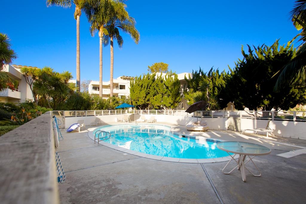 2352 Torrey Pines Road, Unit 2 La Jolla, CA 92037 - Photo 18 of 19 Gallery Image 18