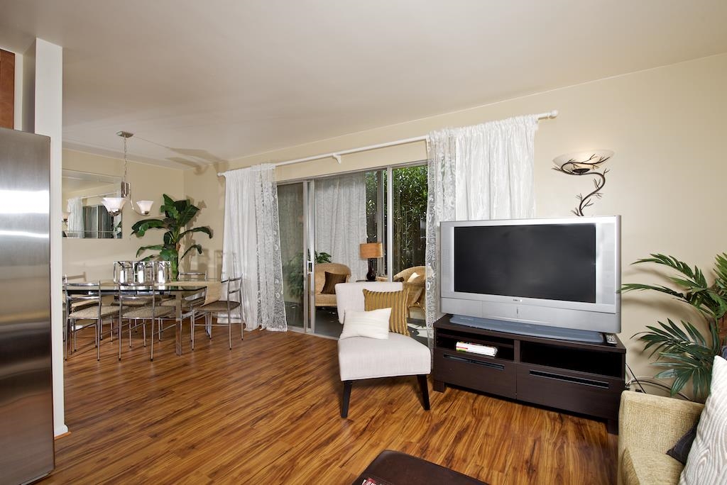 2352 Torrey Pines Road, Unit 2 La Jolla, CA 92037 - Photo 5 of 19 Gallery Image 5
