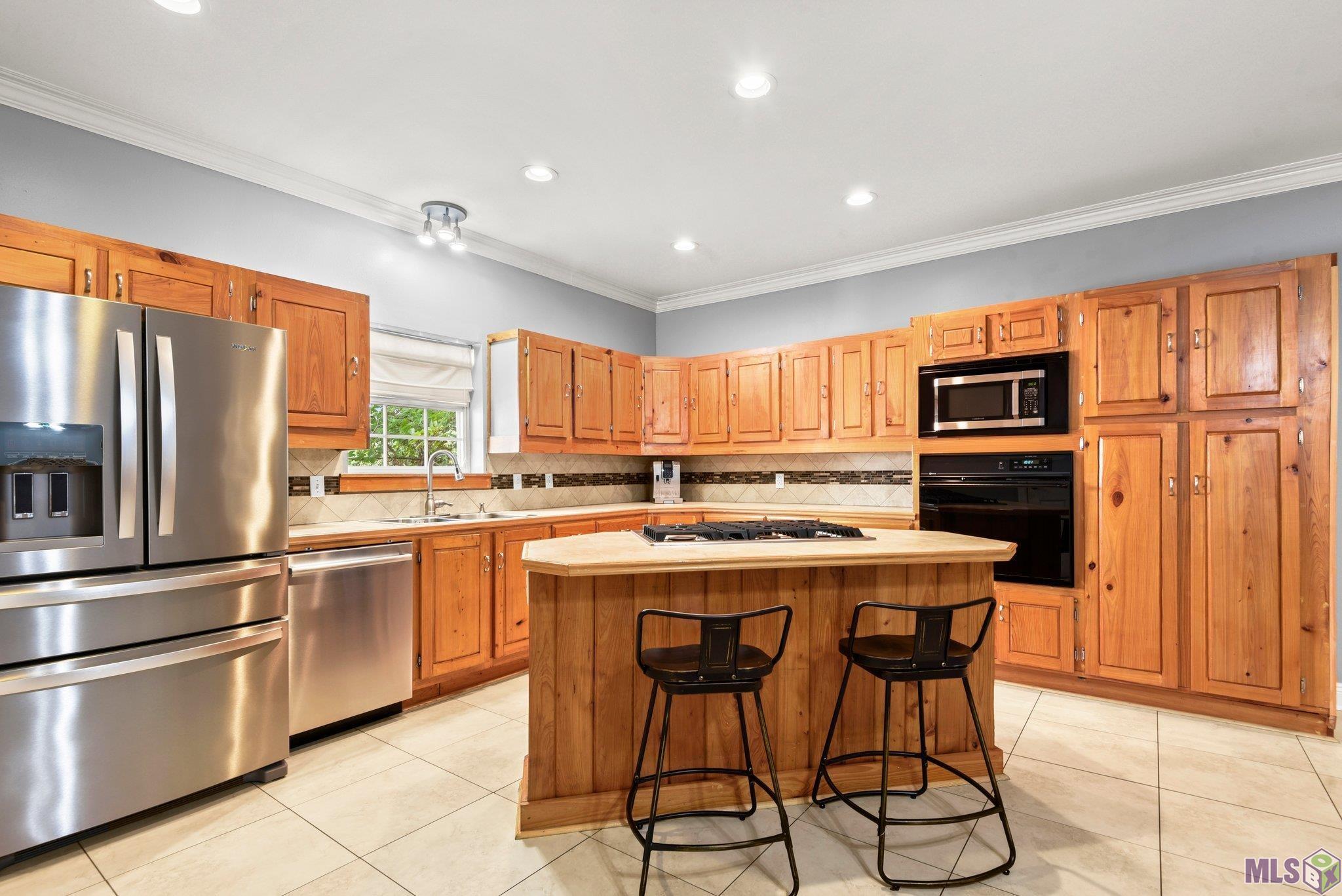 8218 Highland Road Baton Rouge, LA 70808 - Photo 8 of 34 Kitchen